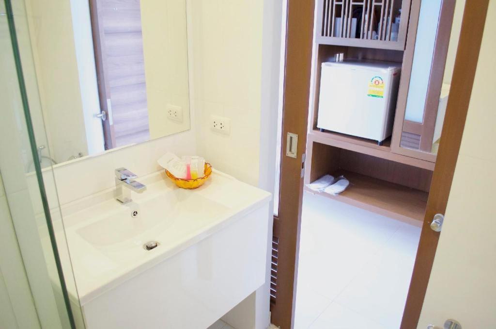 Elegancy Sansabai Hotel Patong Εξωτερικό φωτογραφία