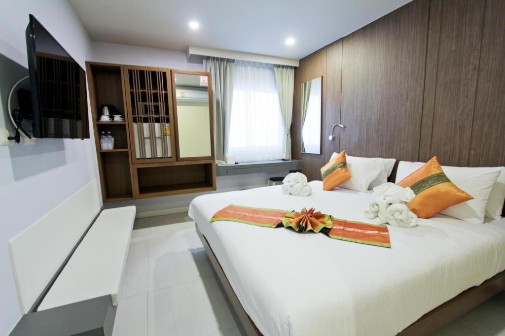 Elegancy Sansabai Hotel Patong Εξωτερικό φωτογραφία