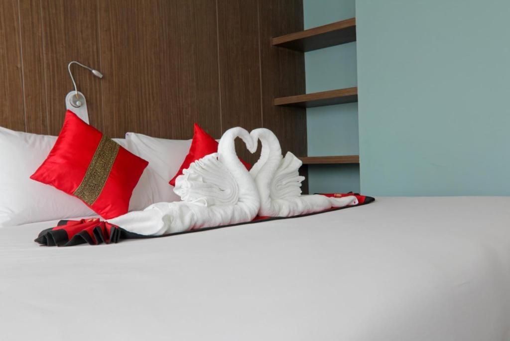 Elegancy Sansabai Hotel Patong Εξωτερικό φωτογραφία