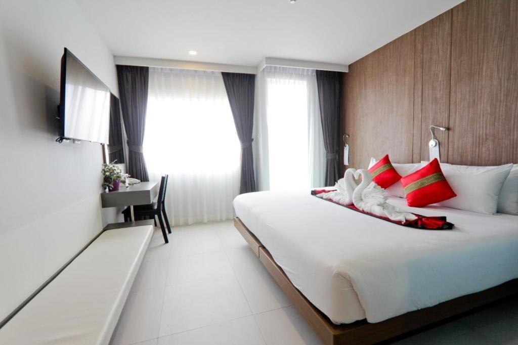 Elegancy Sansabai Hotel Patong Εξωτερικό φωτογραφία