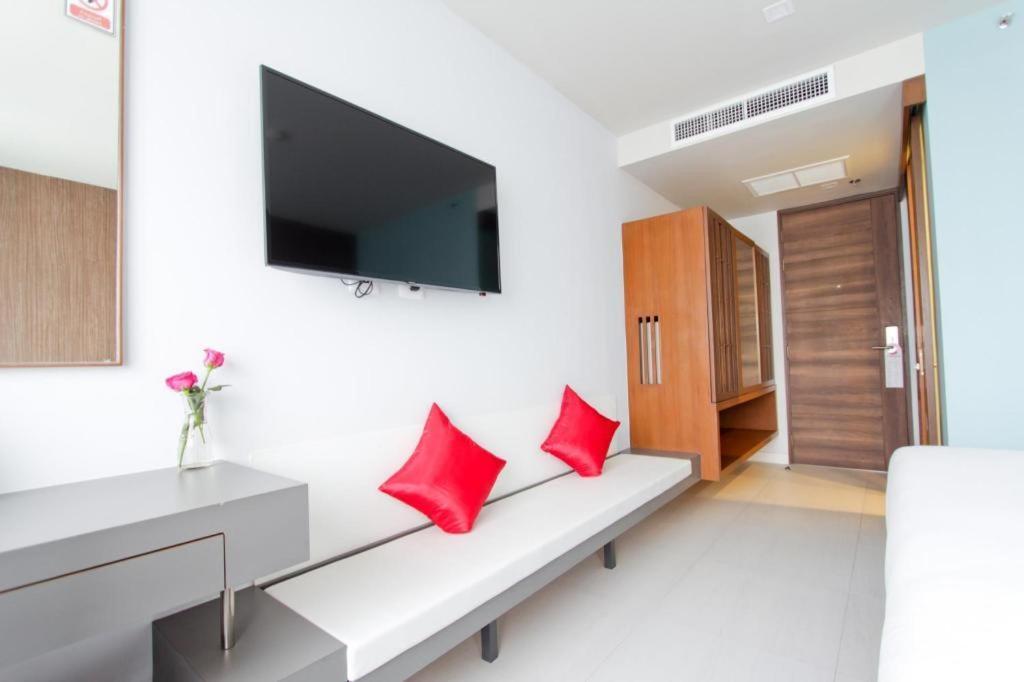 Elegancy Sansabai Hotel Patong Εξωτερικό φωτογραφία