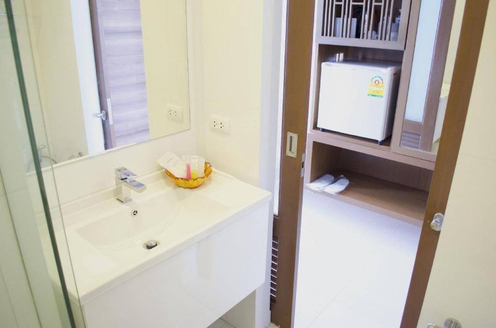 Elegancy Sansabai Hotel Patong Εξωτερικό φωτογραφία