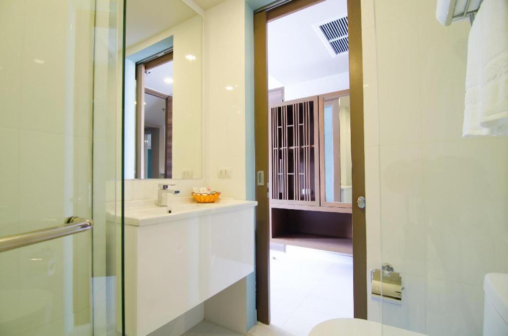 Elegancy Sansabai Hotel Patong Εξωτερικό φωτογραφία